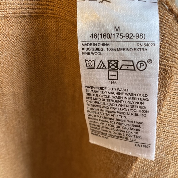 Gap Merino Wool Turtleneck - Picture 7 of 7